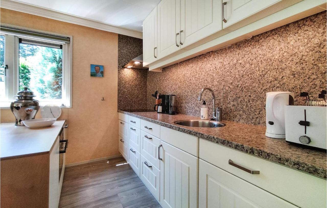 Cozy Home In Vorden With Kitchen Exterior photo